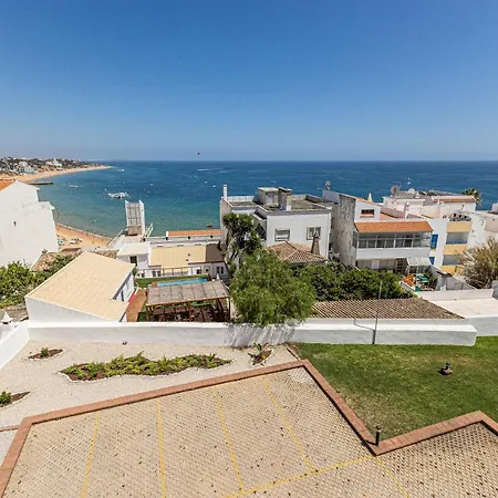 Rossio Sea View By Alzira شقة *