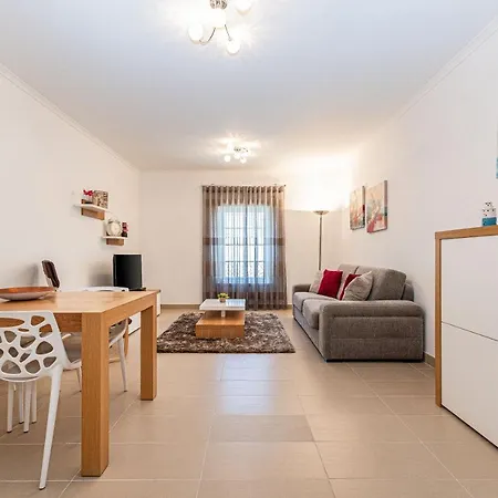 Rossio Sea View By Alzira *